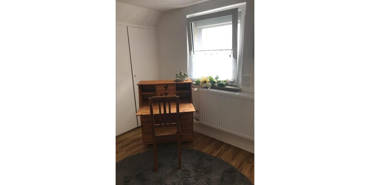 Dachgeschoßwohnung Eichenbühl - 3 Zimmer, 65 m&sup2;, 3&euro; | Angebot:26272756