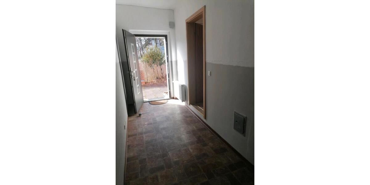 Erdgeschoßwohnung Zella-Mehlis Mehlis - 3 Zimmer, 78 m&sup2;, 700&euro; | Angebot:25956356