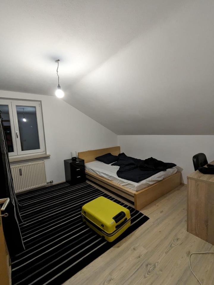 Möbliertes Zimmer in Finsing zu vermieten – Frei ab 1. Oktober