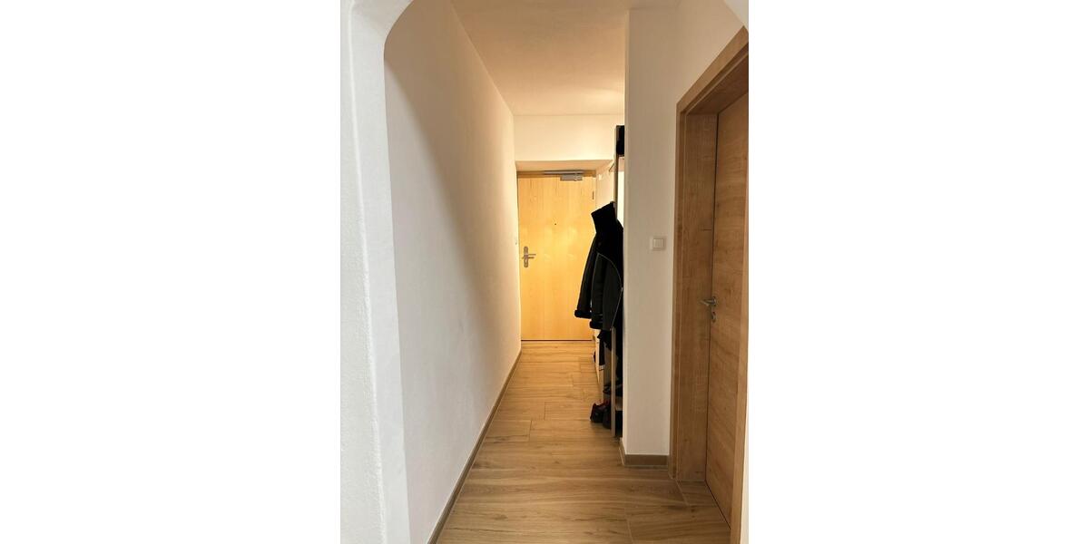 Etagenwohnung Langquaid - 3 Zimmer, 125 m&sup2;, 930&euro; | Angebot:25217457
