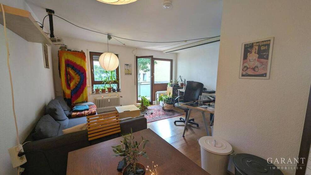 Gemütliche Wohnung mit Balkon ins Grüne!