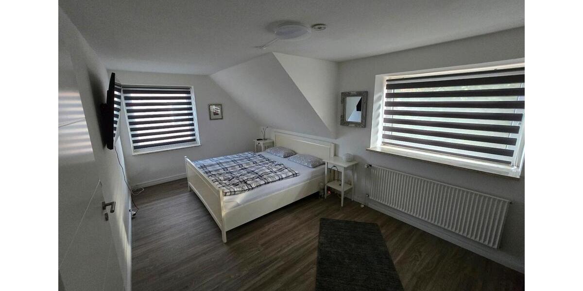 Doppelhaushälfte Pinneberg - 5 Zimmer, 118 m&sup2;, 1.800&euro; | Angebot:23227436