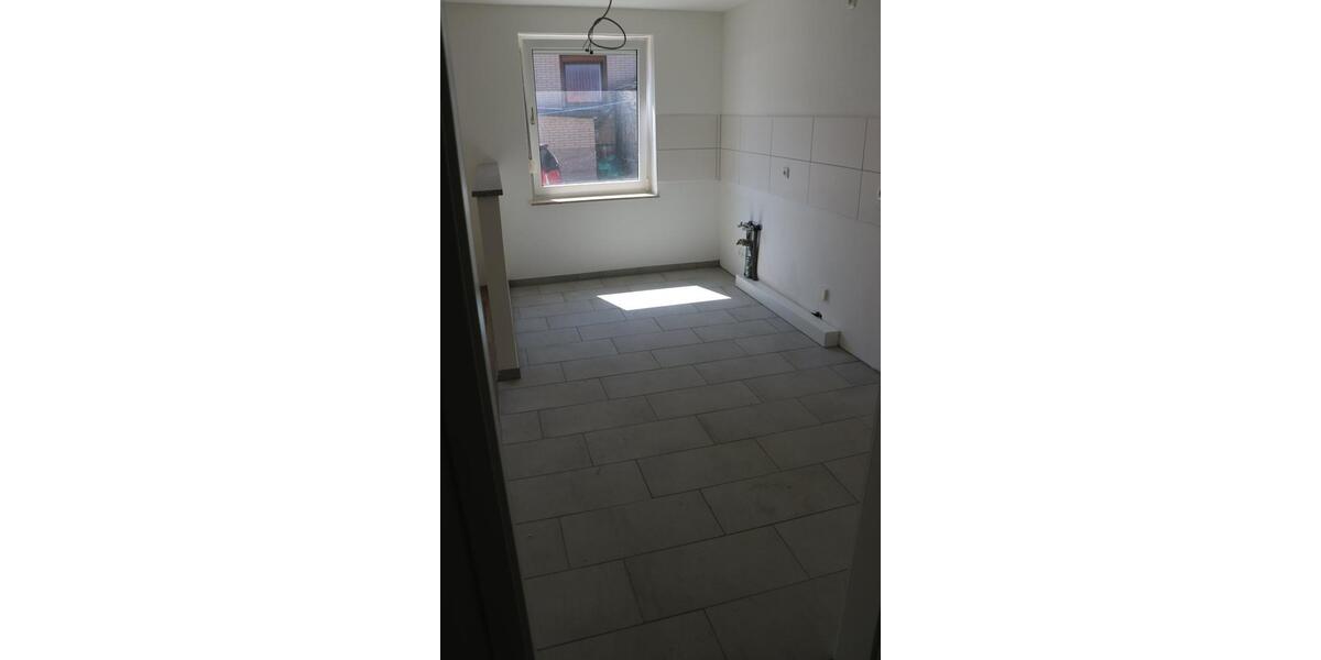 Erdgeschoßwohnung Rühen - 2 Zimmer, 64 m&sup2;, 505&euro; | Angebot:24600694