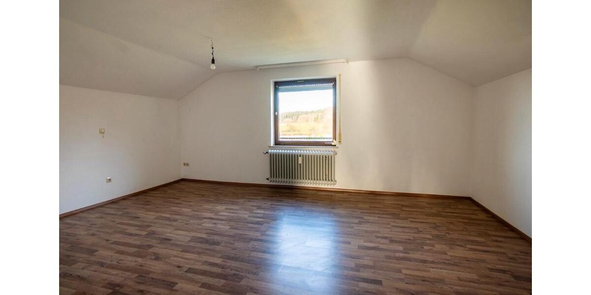 Dachgeschoßwohnung Bad Waldsee - 2 Zimmer, 70 m&sup2;, 1.130&euro; | Angebot:26615297