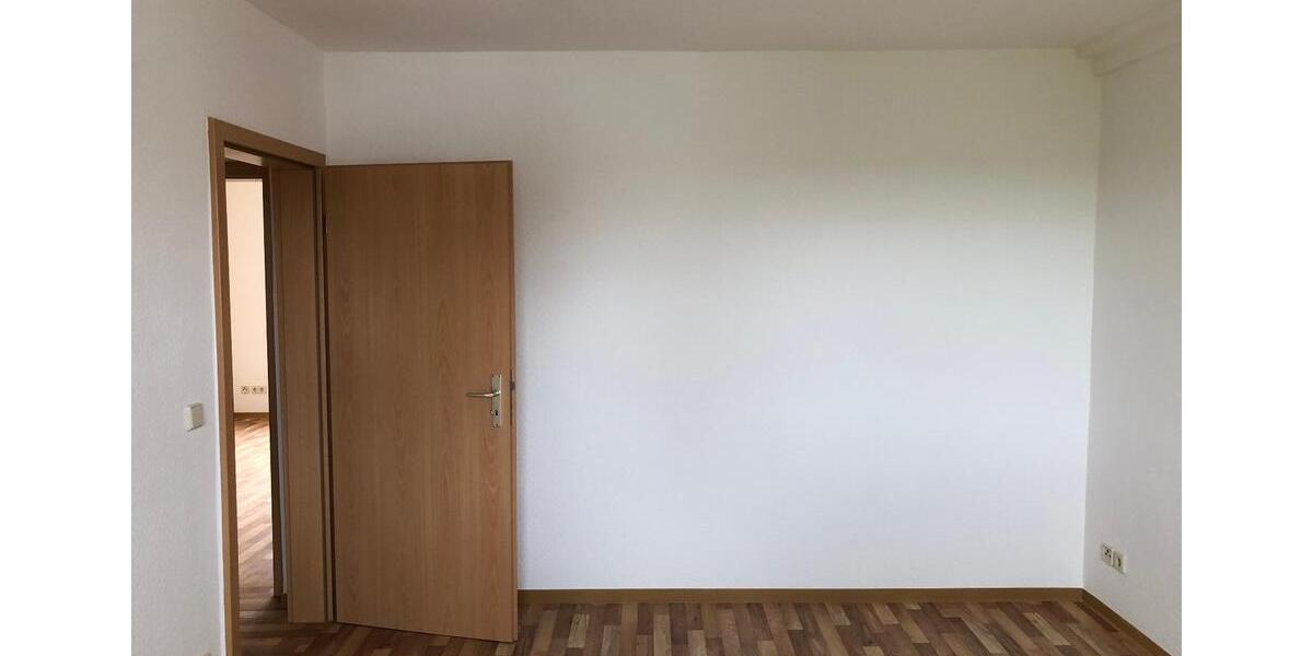 Etagenwohnung Querfurt - 3 Zimmer, 58 m&sup2;, 350&euro; | Angebot:25919974