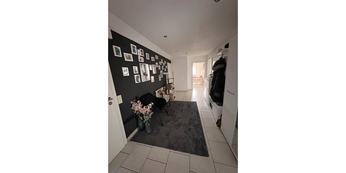 Dachgeschoßwohnung Manching - 3.5 Zimmer, 85 m&sup2;, 850&euro; | Angebot:26706088