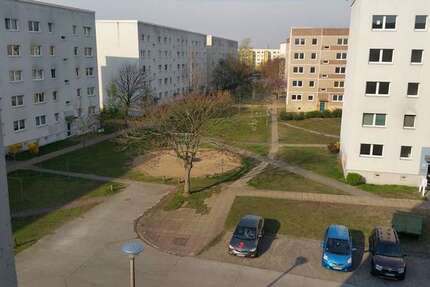 Wohnung Brandenburg an der Havel Hohenstücken - 2 Zimmer, 42 m&sup2;, 304&euro; | Angebot:26118988