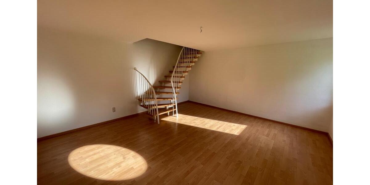 Maisonettenwohnung Döbeln - 4 Zimmer, 93 m&sup2;, 560&euro; | Angebot:26277907