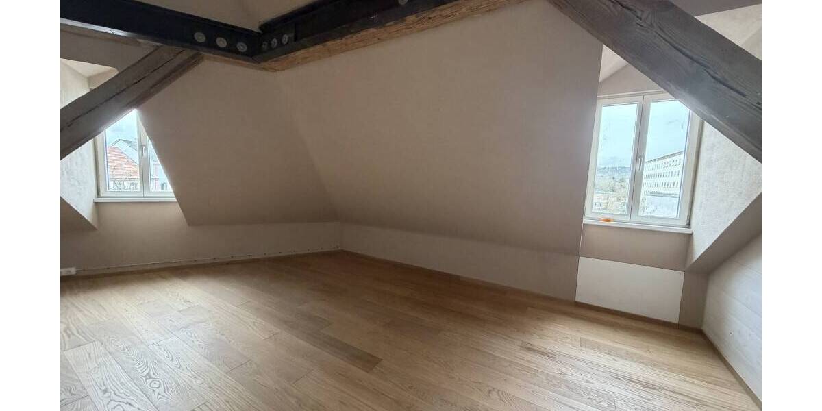 Etagenwohnung Erlangen Innenstadt - 4 Zimmer, 90 m&sup2;, 1.650&euro; | Angebot:26015681