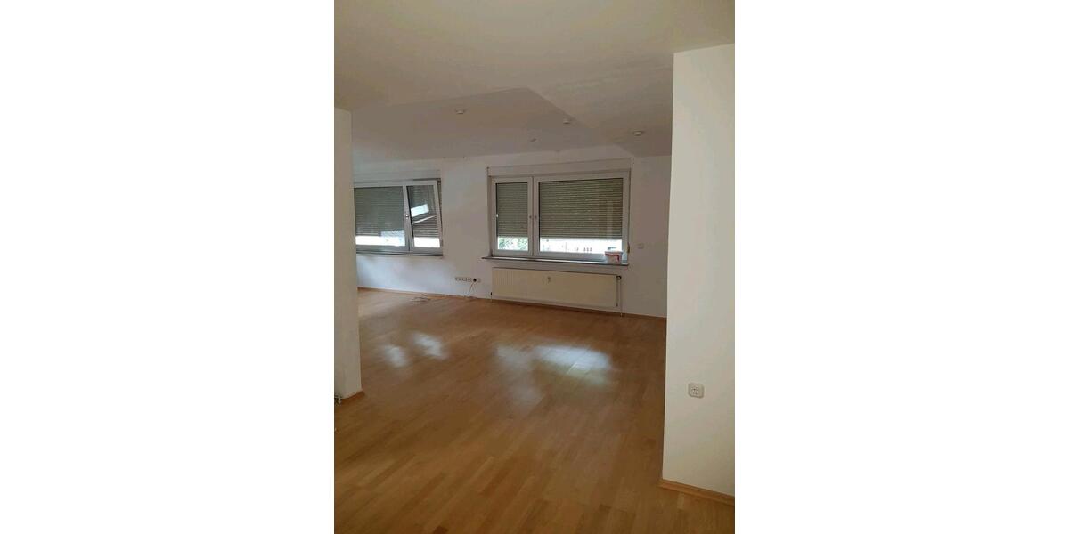 Etagenwohnung Wienhausen - 3.5 Zimmer, 110 m&sup2;, 880&euro; | Angebot:24443663
