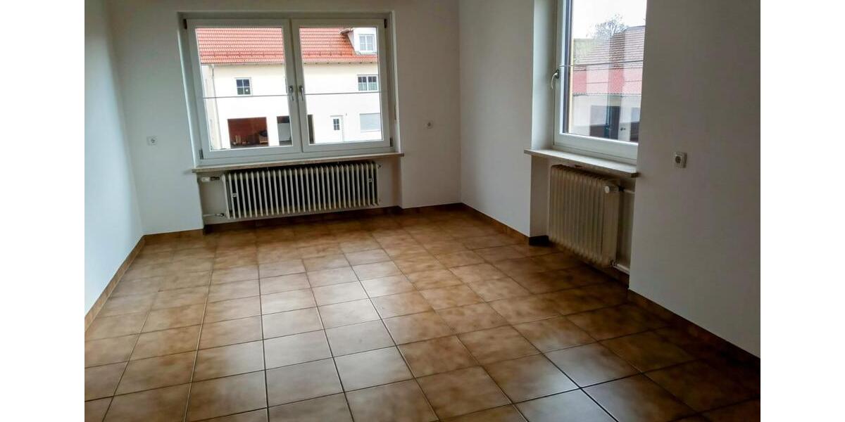 Etagenwohnung Kranzberg - 3 Zimmer, 100 m&sup2;, 1.400&euro; | Angebot:25839194