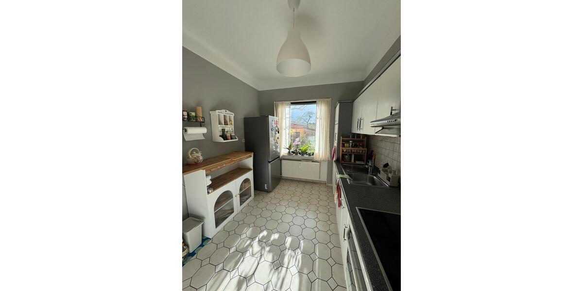 Erdgeschoßwohnung Saarbrücken Kieselhumes - 3 Zimmer, 97 m&sup2;, 1.265&euro; | Angebot:26038548