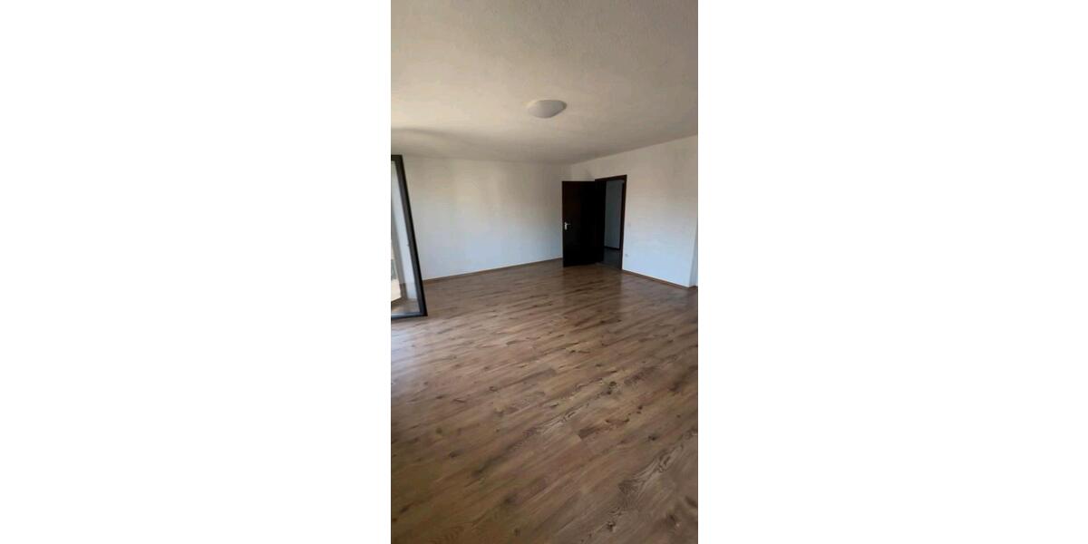 Etagenwohnung Meßstetten - 4 Zimmer, 120 m&sup2;, 1.150&euro; | Angebot:26399954
