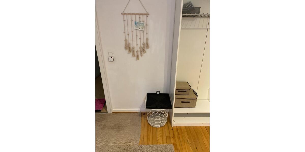 Wohnen auf Zeit Saarbrücken Kieselhumes - 1 Zimmer, 18 m&sup2;, 400&euro; | Angebot:18594495