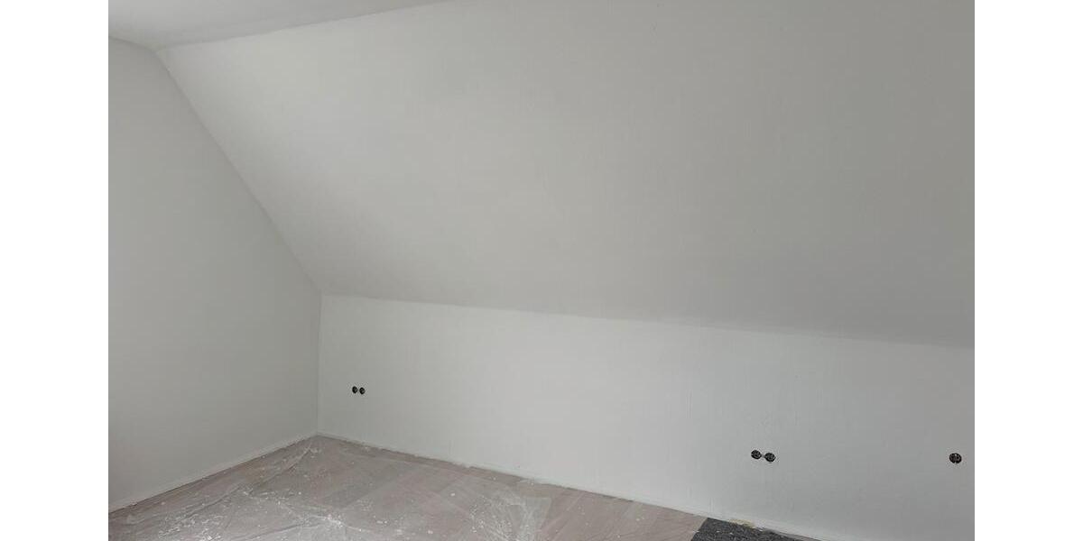 Dachgeschoßwohnung Herborn - 5 Zimmer, 90 m&sup2;, 800&euro; | Angebot:26522685