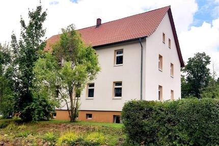 Gemütliche 3-Raum-Wohnung im 1. Obergeschoss zu vermieten. 3 zimmer