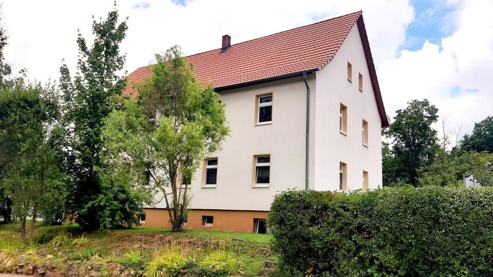 Gemütliche 3-Raum-Wohnung im 1. Obergeschoss zu vermieten. 3 zimmer