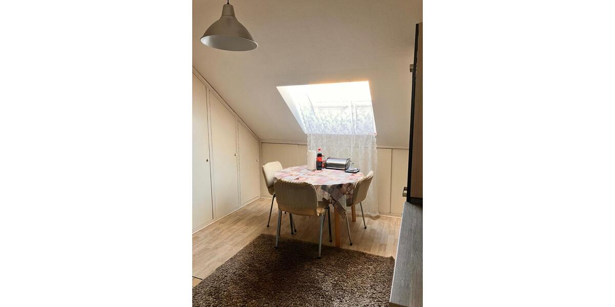 Dachgeschoßwohnung Kassel Fasanenhof - 4 Zimmer, 84 m&sup2;, 760&euro; | Angebot:24661501