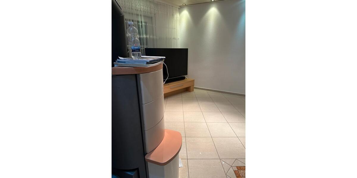 Etagenwohnung Steffenberg - 5 Zimmer, 110 m&sup2;, 1.500&euro; | Angebot:24493642