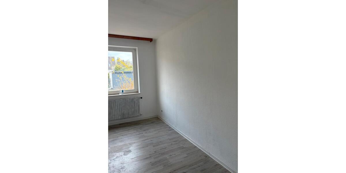 Doppelhaushälfte Bad Pyrmont - 4 Zimmer, 102 m&sup2;, 910&euro; | Angebot:26040583
