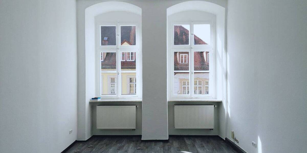 Etagenwohnung Bamberg Inselstadt - 2 Zimmer, 95 m&sup2;, 940&euro; | Angebot:25996285