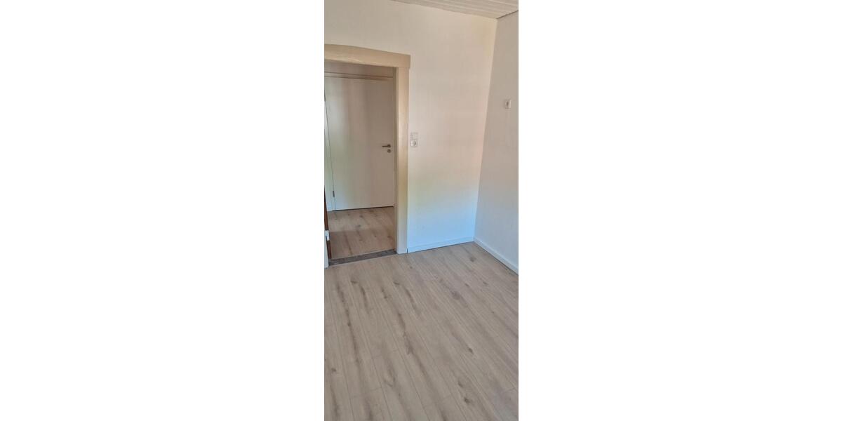 Dachgeschoßwohnung Hude (Oldenburg) - 3 Zimmer, 98 m&sup2;, 900&euro; | Angebot:26433484