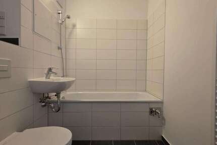 Wohnung Magdeburg Sudenburg - 4 Zimmer, 66 m&sup2;, 448&euro; | Angebot:26148442