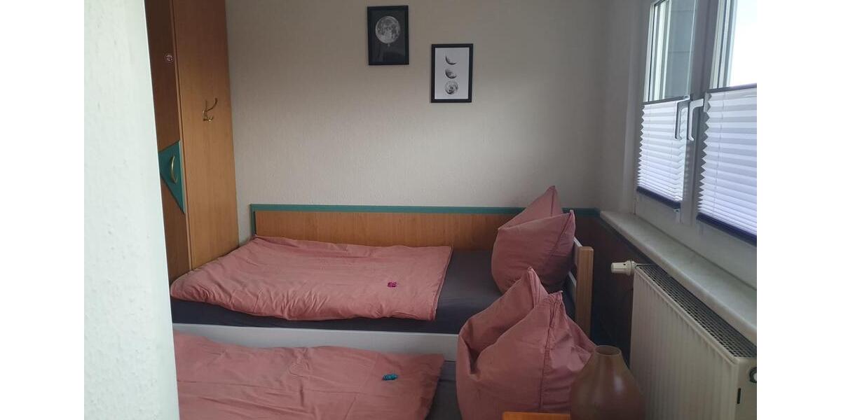 Wohnen auf Zeit Schwerin Friedrichsthal - 4 Zimmer, 85 m&sup2;, 30&euro; | Angebot:14034713