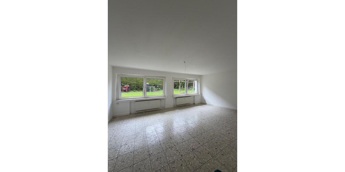 Erdgeschoßwohnung Bad Salzuflen - 3 Zimmer, 110 m&sup2;, 1.100&euro; | Angebot:26651768