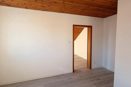 Helle 3,5 Zimmer-Wohnung mit Einbauküche 3.5 zimmer