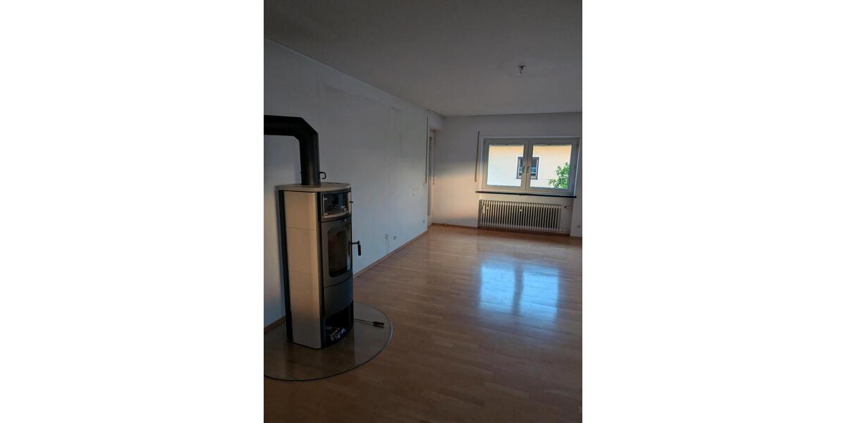 Etagenwohnung Nordendorf - 5 Zimmer, 109 m&sup2;, 1.250&euro; | Angebot:26706086
