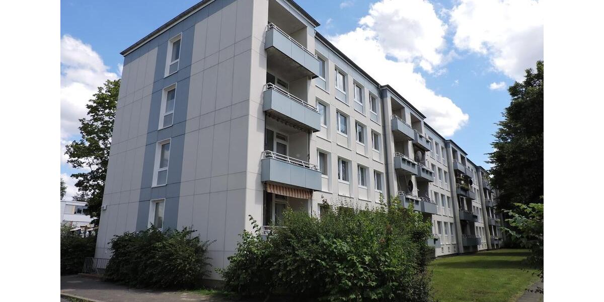 Schöne 3-Zimmer-Wohnung mit EBK und Balkon 3 zimmer