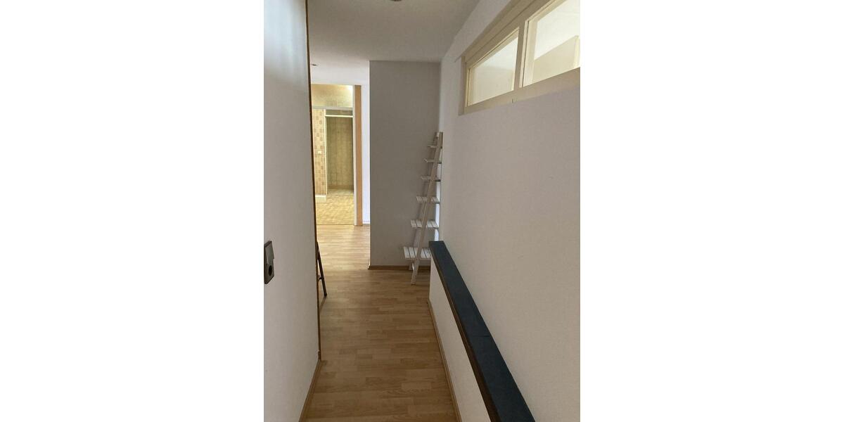 Dachgeschoßwohnung Lauda-Königshofen Königshofen - 4 Zimmer, 143 m&sup2;, 900&euro; | Angebot:26415276