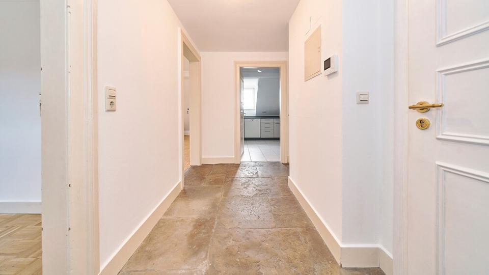 Dachgeschoßwohnung Bietigheim-Bissingen Bissingen - 3 Zimmer, 80 m&sup2;, 1.000&euro; | Angebot:25162024