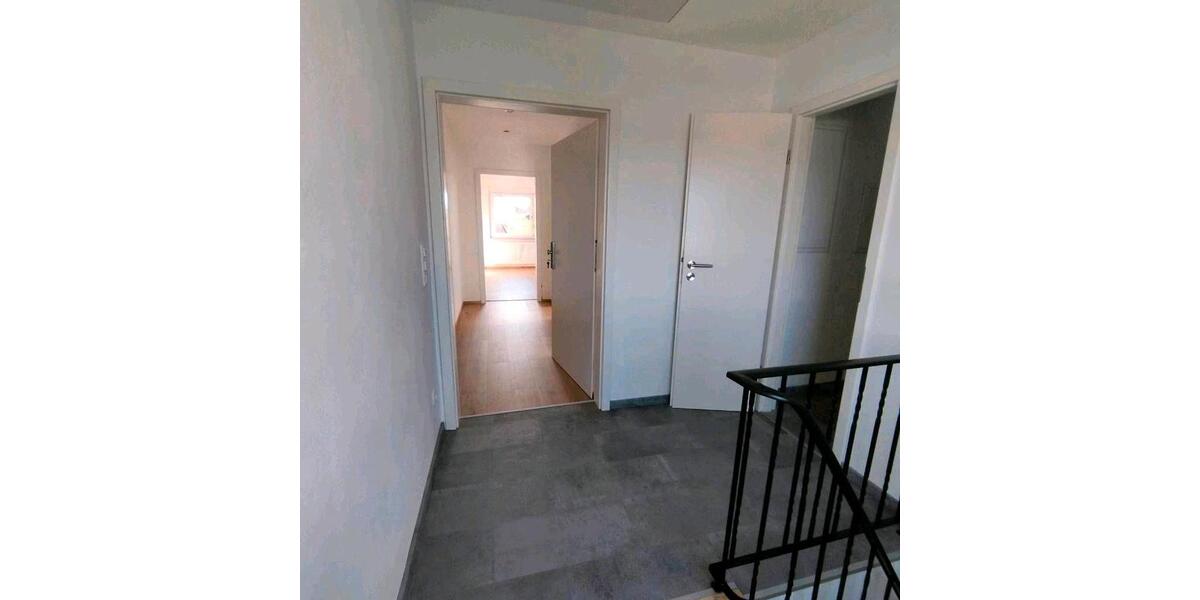 Etagenwohnung Maxhütte-Haidhof Haidhof - 4 Zimmer, 88 m&sup2;, 1.075&euro; | Angebot:26462989