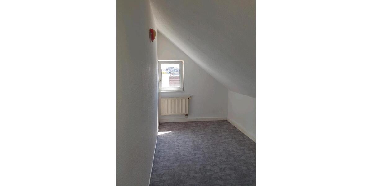 Etagenwohnung Sonneberg - 35 Zimmer, 95 m&sup2;, 800&euro; | Angebot:26254055