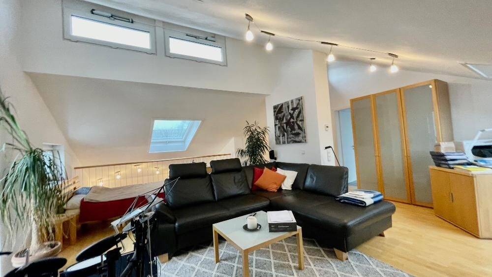 Maisonette Wohnung - 2 floor apartment in Stuttgart VaihingenKaltental available mid. February 2026 4 zimmer