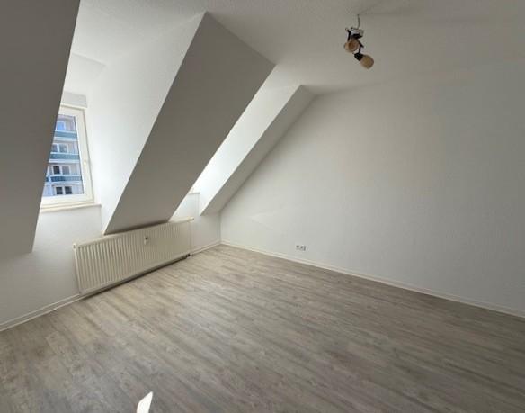 Dachgeschoßwohnung Wolmirstedt - 2 Zimmer, 63 m&sup2;, 388&euro; | Angebot:25800378