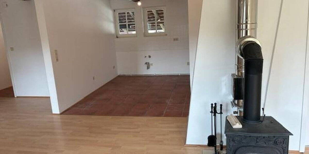 Etagenwohnung Seesen Kirchberg - 4 Zimmer, 129 m&sup2;, 895&euro; | Angebot:26344022