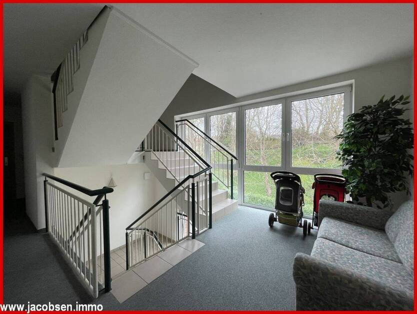 Großzügige 3 Zimmer-Wohnung mit Fahrstuhl und Weitblick über Schleswig
