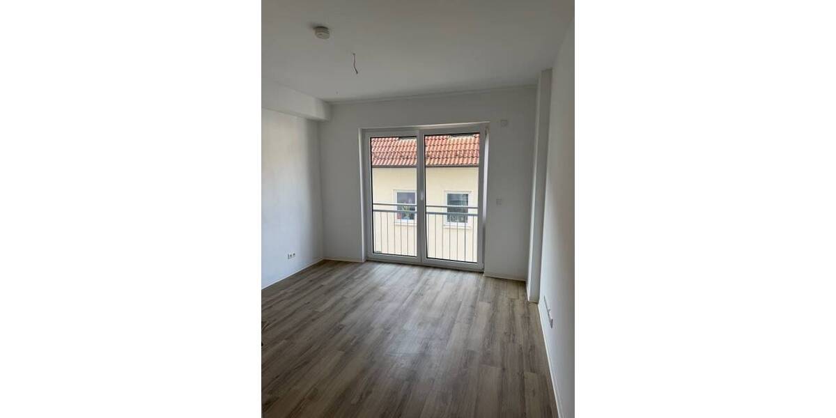 Etagenwohnung Suhl - 4 Zimmer, 78 m&sup2;, 780&euro; | Angebot:25968713