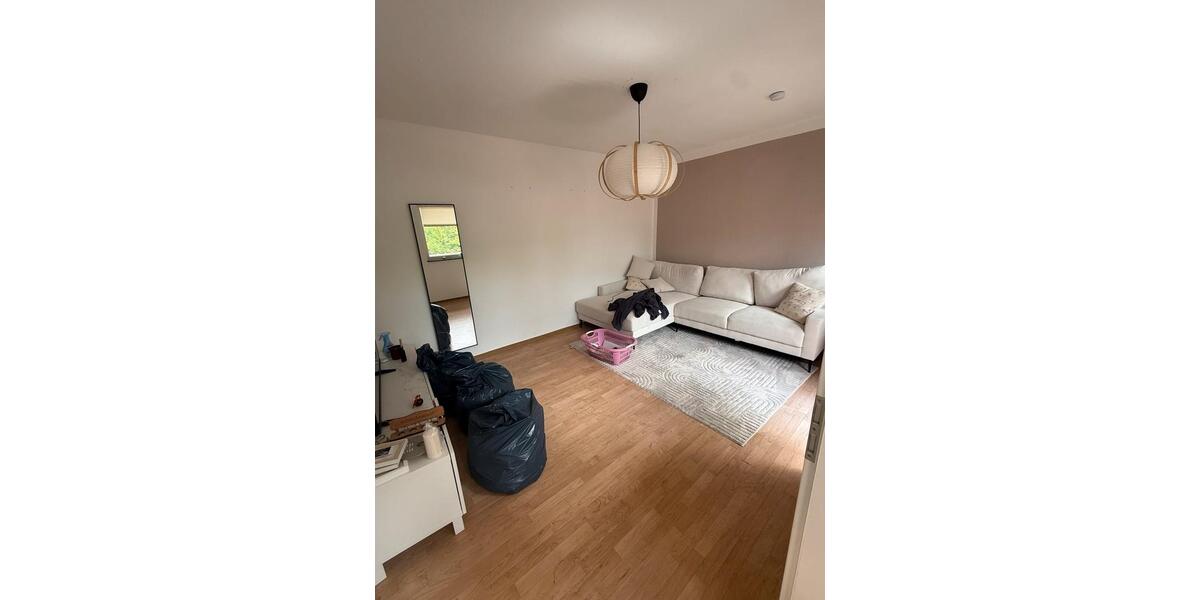 Etagenwohnung Eisenberg - 2 Zimmer, 50 m&sup2;, 450&euro; | Angebot:26462253