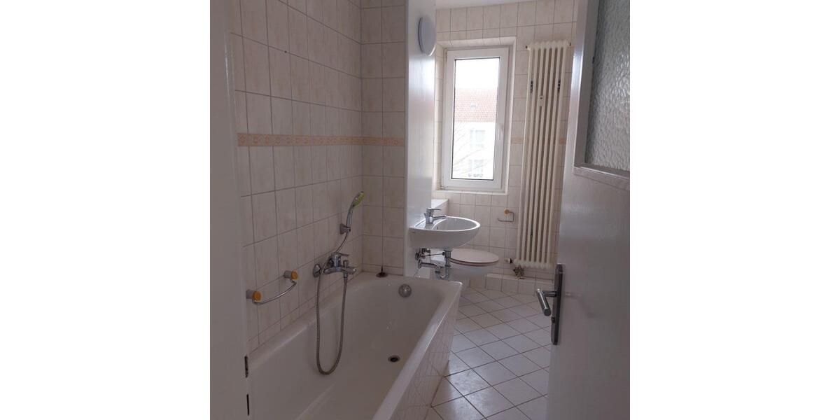 Etagenwohnung Aschersleben - 3 Zimmer, 62 m&sup2;, 312&euro; | Angebot:26107061