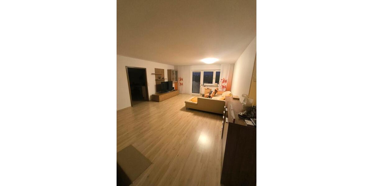 Etagenwohnung Rottendorf - 4 Zimmer, 123 m&sup2;, 1.170&euro; | Angebot:25017965