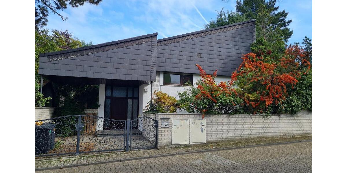 Einfamilienhaus Darmstadt Eberstadt - 4 Zimmer, 178 m&sup2;, 2.480&euro; | Angebot:23714031