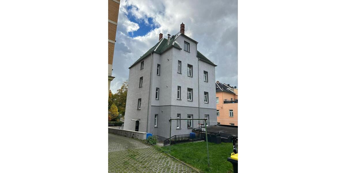 Etagenwohnung Glauchau - 5 Zimmer, 92 m&sup2;, 680&euro; | Angebot:25760197