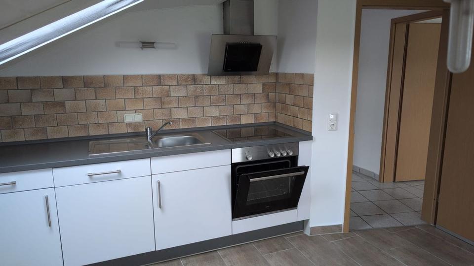 Dachgeschoßwohnung Kirchberg im Wald - 3 Zimmer, 75 m&sup2;, 485&euro; | Angebot:26705064
