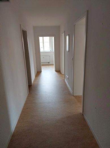 Etagenwohnung Dessau-Roßlau Innenstadt - 2 Zimmer, 69 m&sup2;, 497&euro; | Angebot:26672262