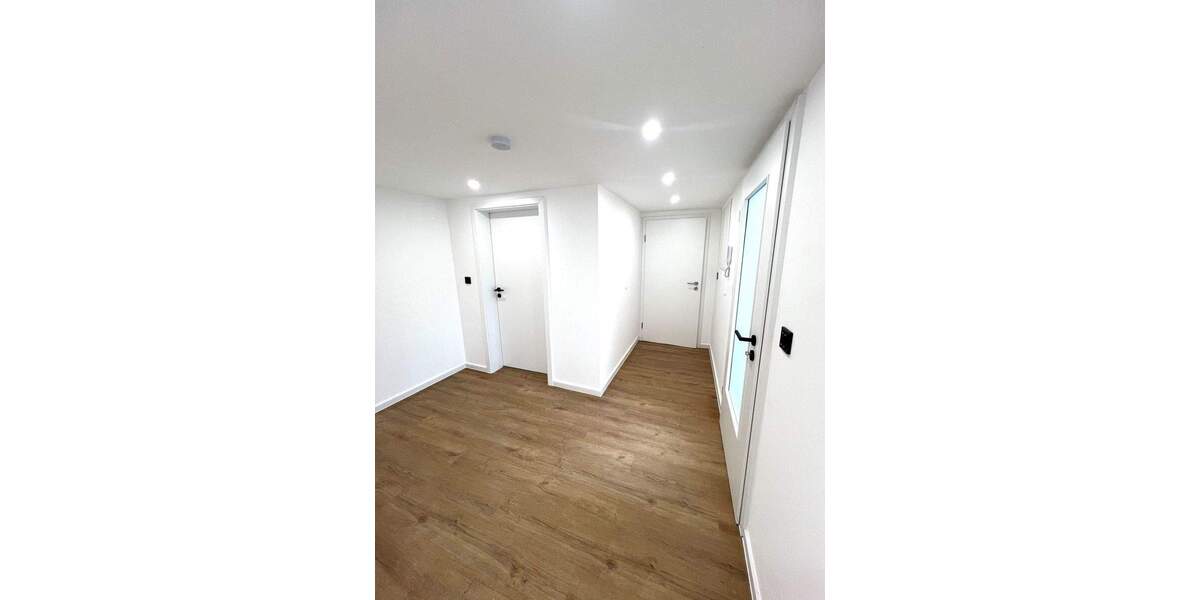 Mehrfamilienhaus, Wohnhaus Nußbaum - 7 Zimmer, 170 m&sup2;, 1.750&euro; | Angebot:25683782