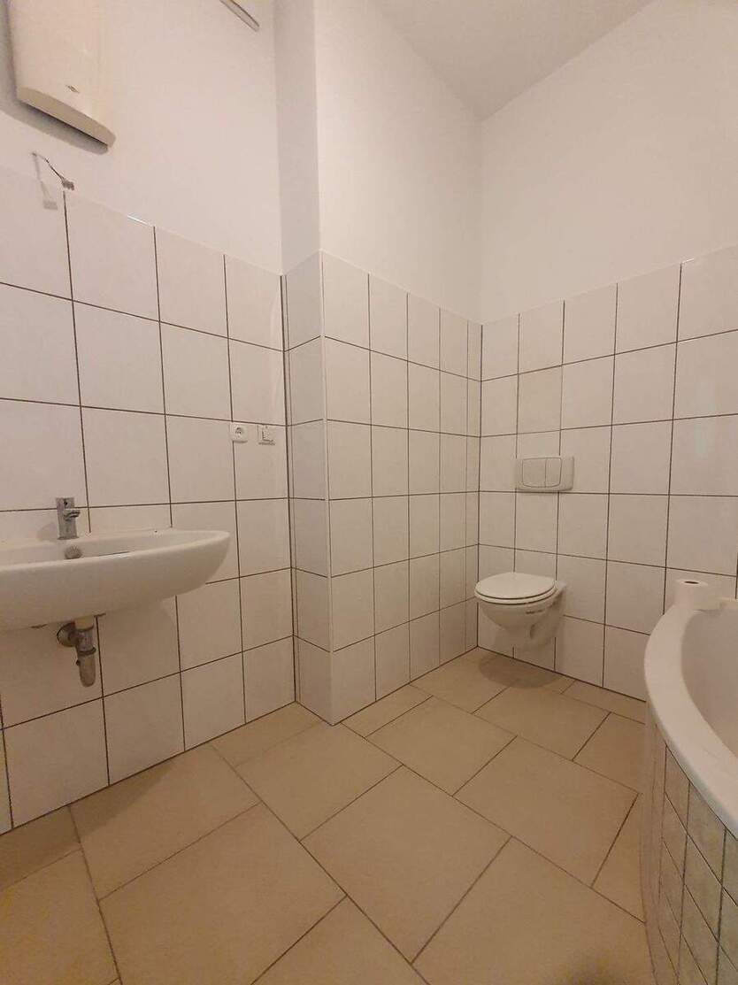 Mittwochsbesichtigung, 15.10.2025, 13.15 Uhr - Donaustraße - Bitte Hausnr. per Mail erfragen! 2 zimmer